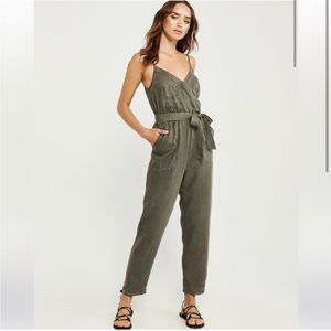 Abercrombie & Fitch - Wrap-Front Utility Jumpsuit